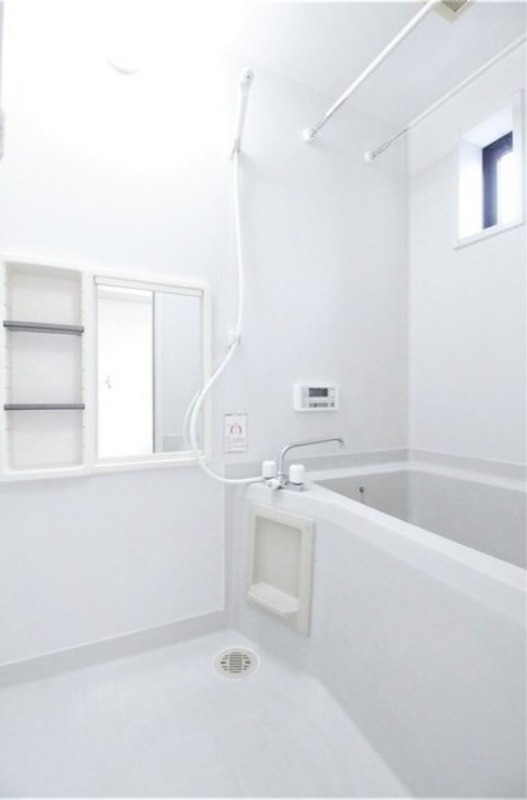 バス・シャワールーム　図面と現状に相違がある場合には現状を優先