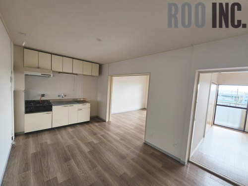 居室・リビング　写真は反転のお部屋です