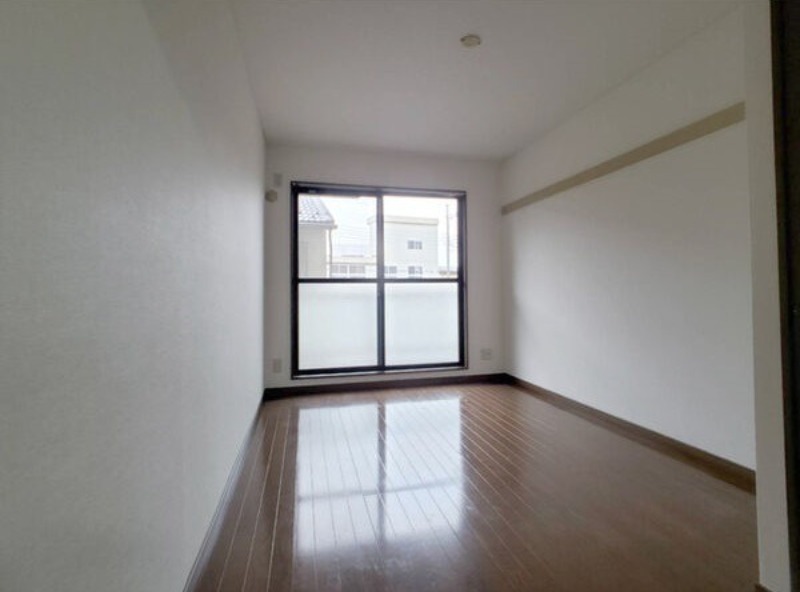 居室・リビング　図面と現状に相違がある場合には現状を優先