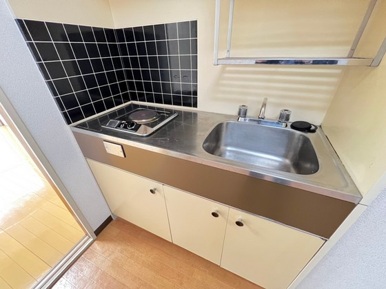 キッチン　※別部屋の写真です