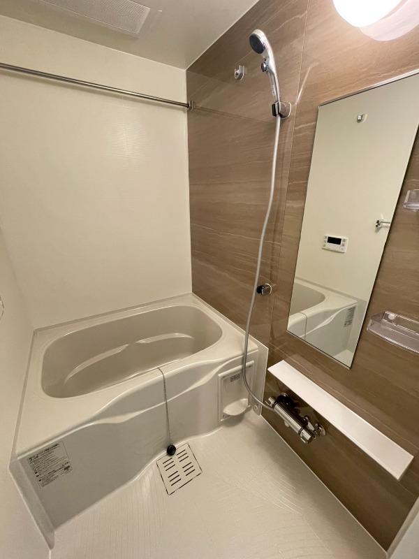 バス・シャワールーム　バス