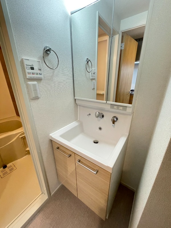 洗面設備　洗髪洗面化粧台