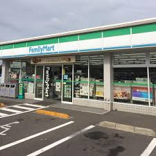 コンビニ　ファミリーマート 丸亀山北町店（コンビニ）まで945m