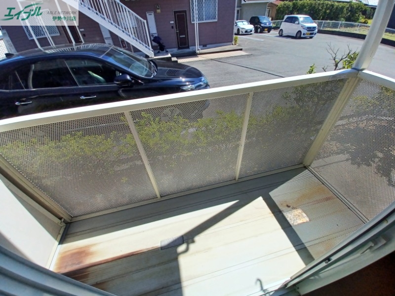 バルコニー　同物件別室の写真です。