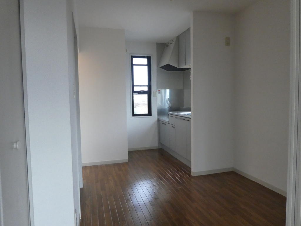 キッチン　同物件・別部屋の写真です。