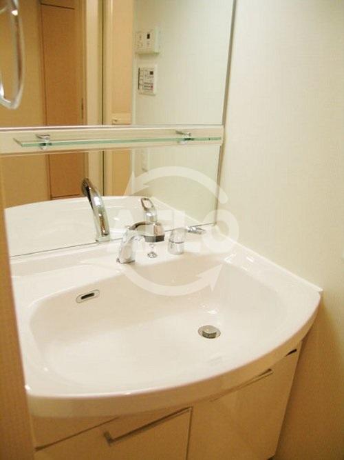 洗面設備　プレサンス本町プライム　独立洗面台