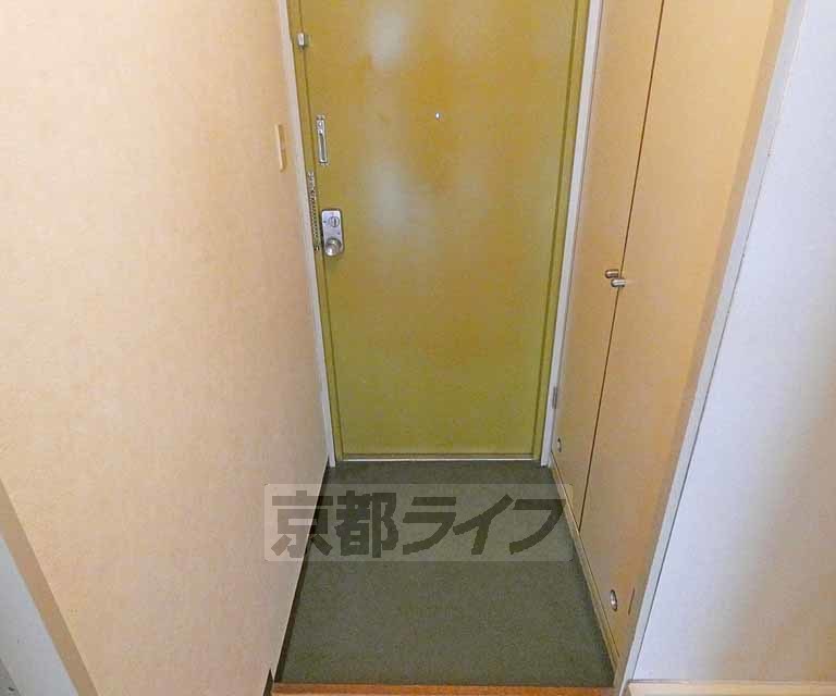 玄関　シューズボックス付きです。