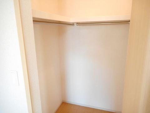 　収納　ウォ―クインクローゼット