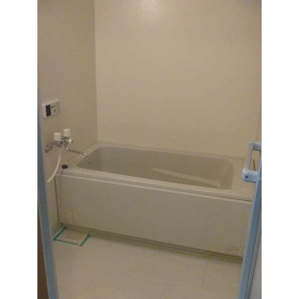 バス・シャワールーム　写真は同型タイプ