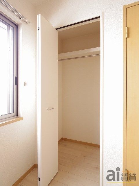 収納　※別号室写真です。