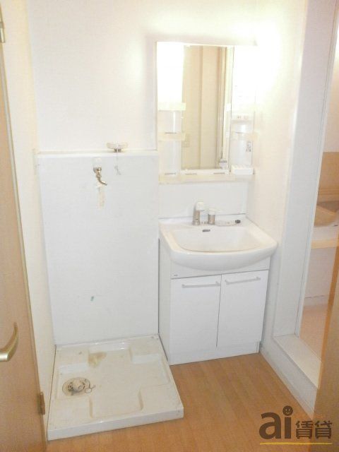 洗面設備　※別号室写真です。