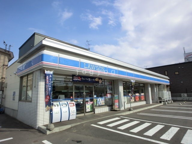 コンビニ　ローソン札幌伏古8条店（コンビニ）まで388m
