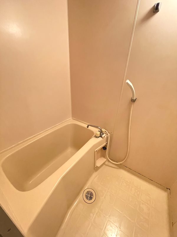 バス・シャワールーム　バストイレ独立設計