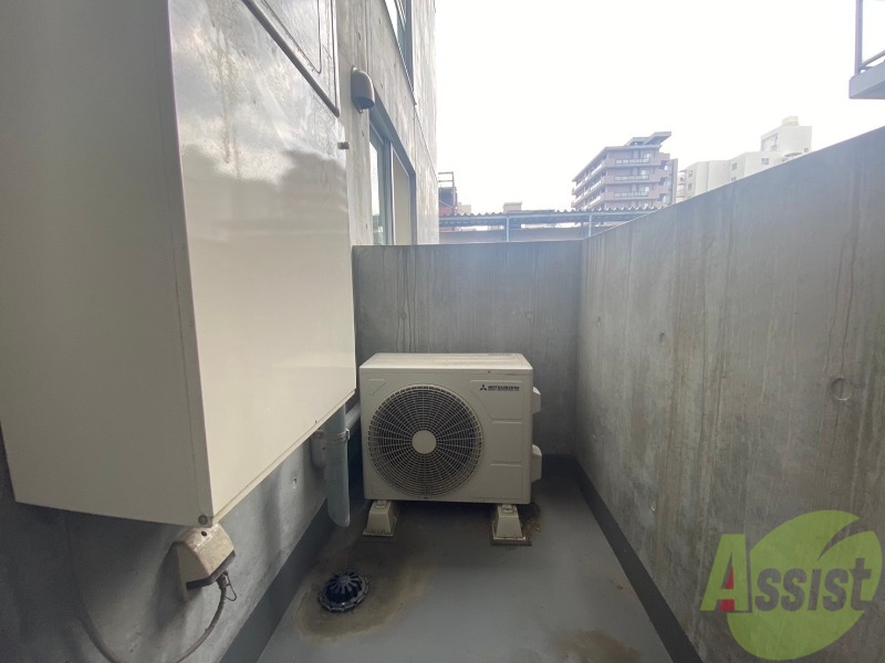 バルコニー　バルコニーです。洗濯物を干したり一息ついたりできますね！