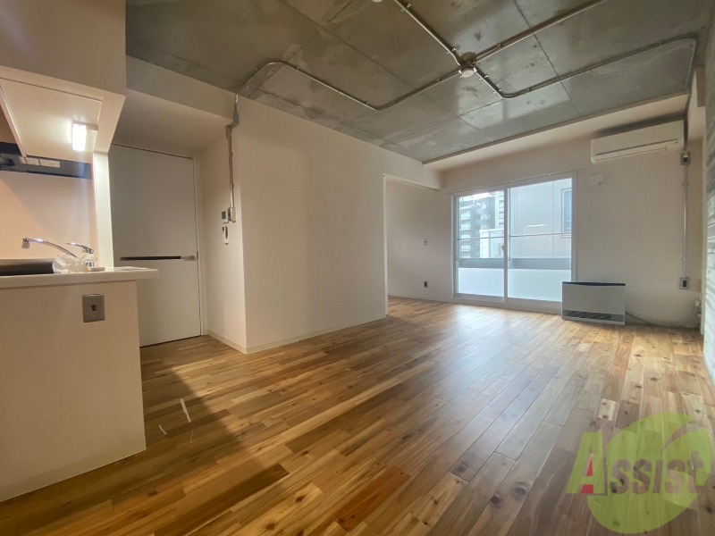 居室・リビング　広くてキレイなお部屋が広がっていて、充実した生活が送れそう。