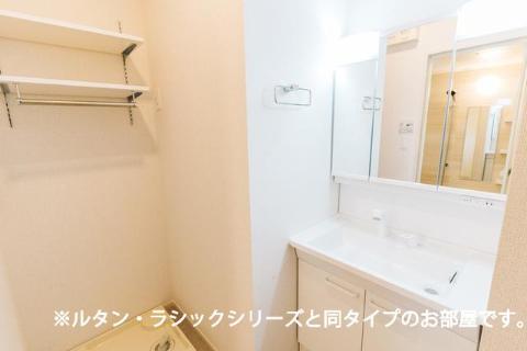 洗面設備　洗髪洗面化粧台