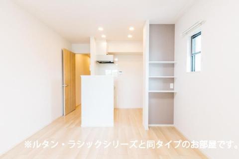 居室・リビング　室内