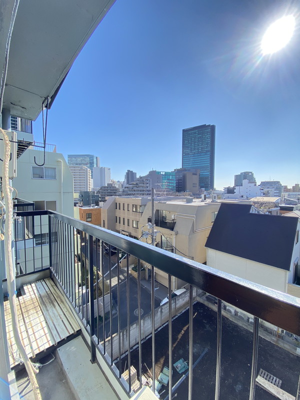 バルコニー　別部屋の参考写真となります