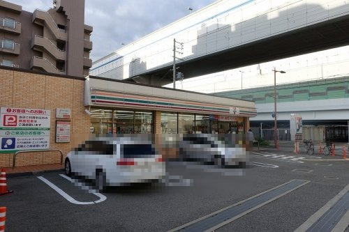 コンビニ　セブンイレブン（甲子園七番町）（コンビニ）まで219m