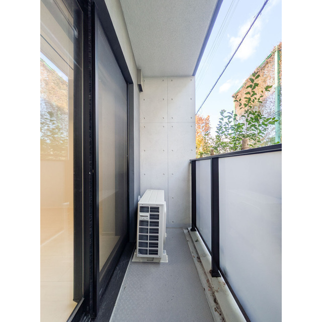 バルコニー　お洗濯にも便利なバルコニー付き