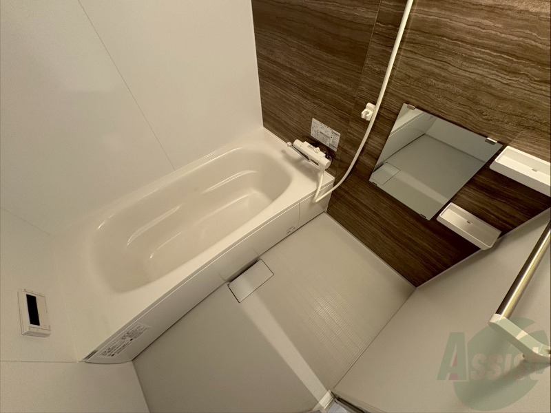 バス・シャワールーム　お風呂になります。一日の疲れを癒してくださいね。