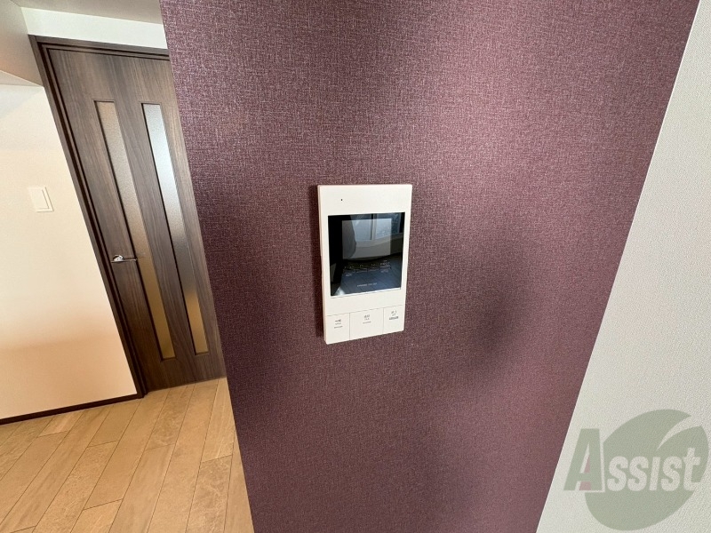 セキュリティ　モニタ付インターホンでセキュリティ面も安心です。