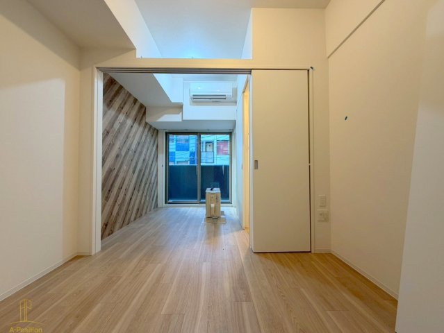 居室・リビング　セレニテ東梅田アリエ