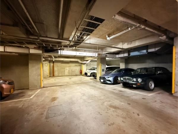 駐車場　駐車場です