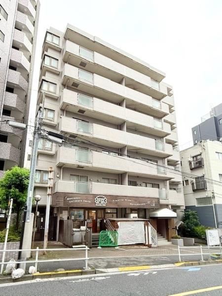 建物外観　落ち着いた雰囲気の外観です
