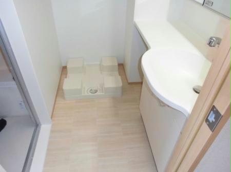 洗面設備　独立洗面台です