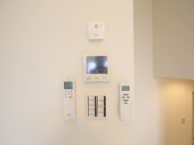 セキュリティ　ＴＶモニター付インターホン　同仕様写真