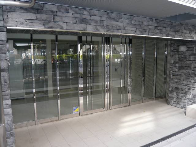 エントランス　エントランス