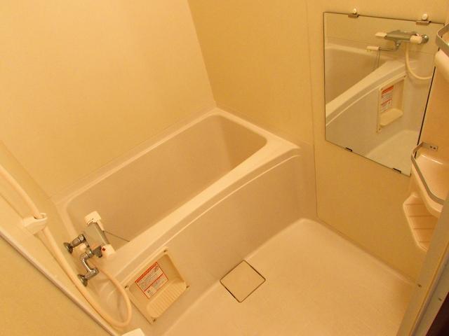 バス・シャワールーム　浴室