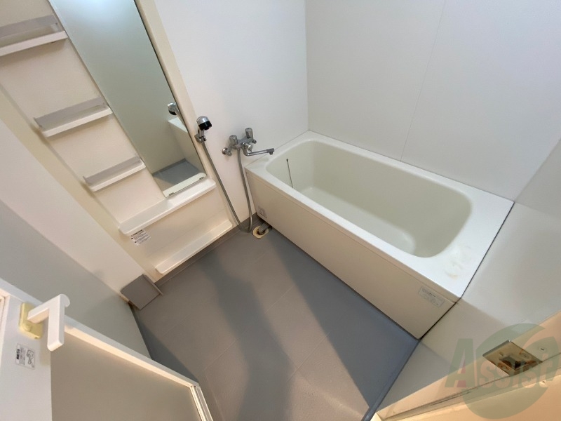 バス・シャワールーム　お風呂です。ゆっくりお風呂につかるのも体に良いですね～