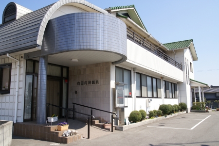 病院　向田内科医院（病院）まで592m