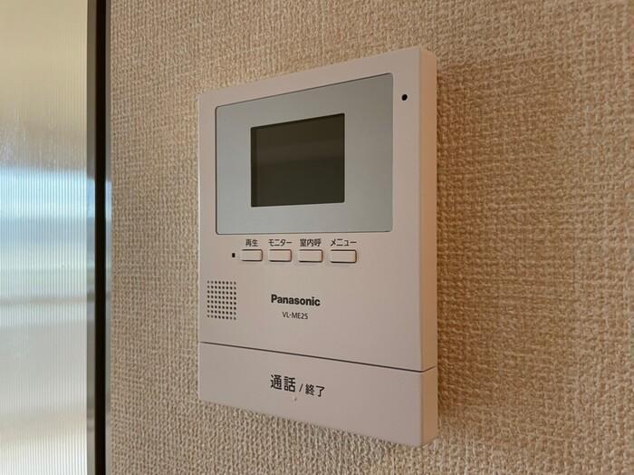 セキュリティ　モニター付きインターホン