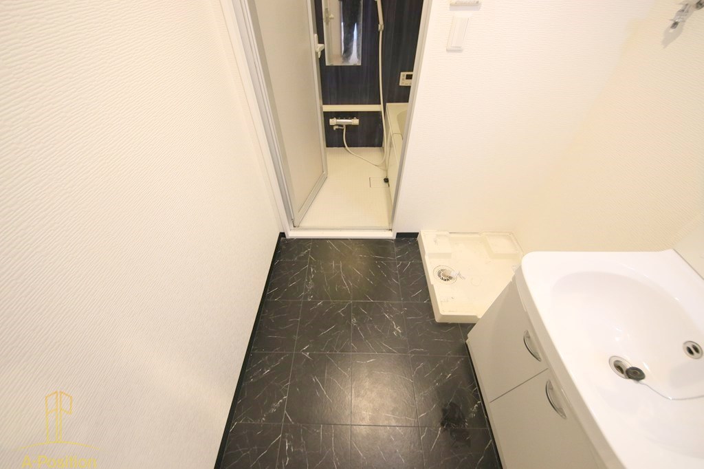 洗面設備　ルリーフ真法院