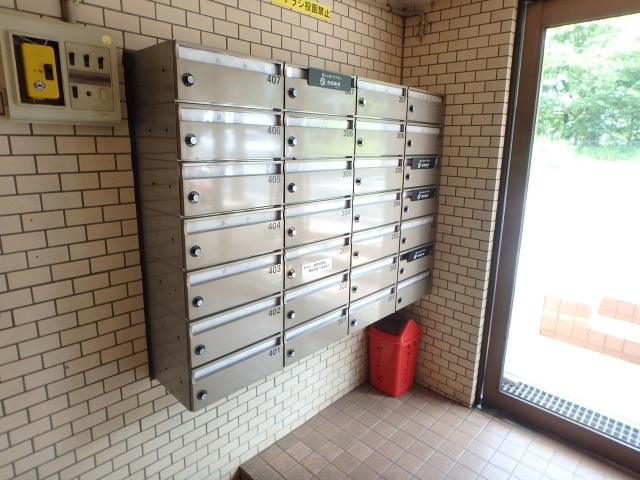 エントランス　集合ポスト