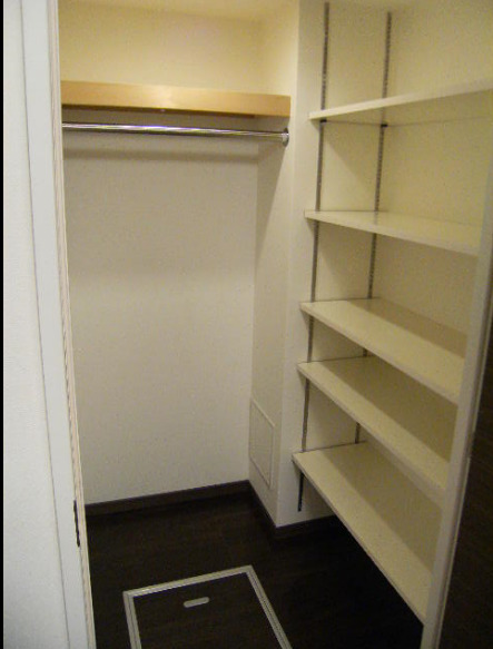 収納　※別部屋の参考写真です。