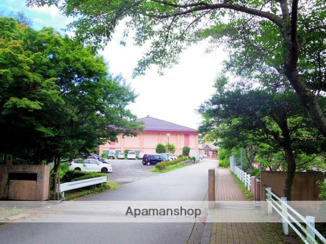 中学校　富士岡中学校（中学校）まで1071m