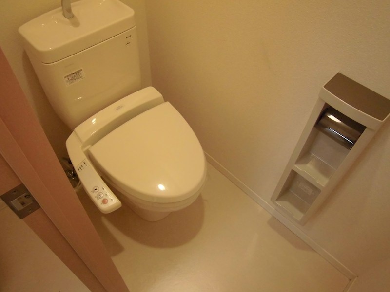 トイレ　写真は103号