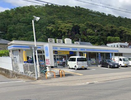 コンビニ　ローソン 松ヶ崎駅前店（コンビニ）まで127m