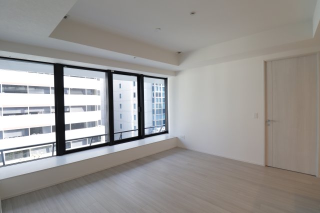 収納　Brillia Tower堂島　リビング