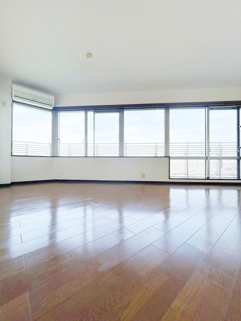 居室・リビング　リビング約12.7帖