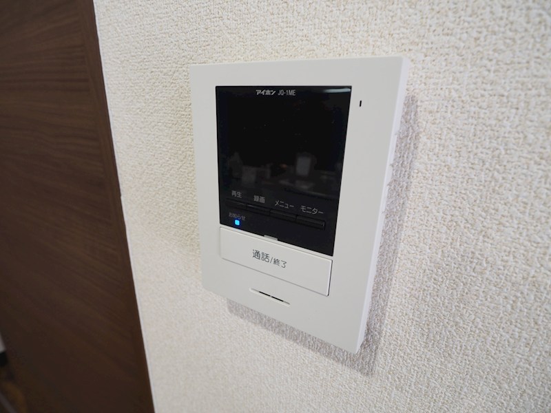 セキュリティ　TVモニタ付きのインターフォン。