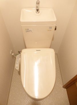 トイレ　別部屋参考写真