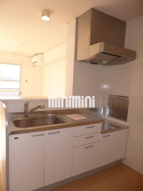 キッチン　対面キッチンで開放的な空間