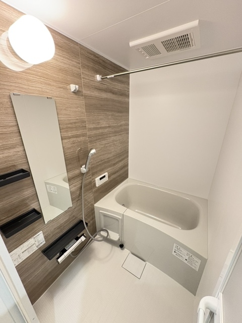 バス・シャワールーム　◆追焚と浴室乾燥機付きの浴室です♪