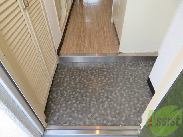 玄関　玄関です。玄関はだいぶ広い印象を受けました。