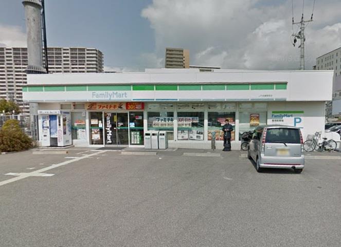 コンビニ　ファミリーマート（コンビニ）まで336m